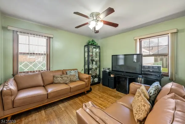 28 William St, Rochelle Park Twp., NJ 07662