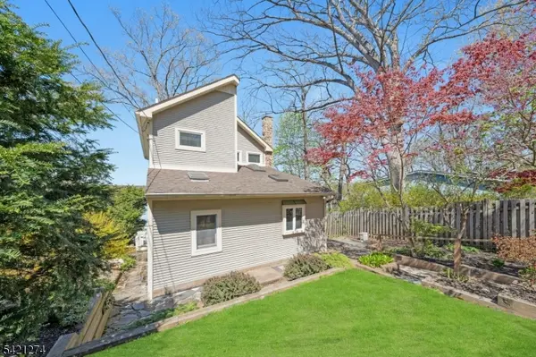 95 Wildwood Rd, Jefferson Twp., NJ 07438