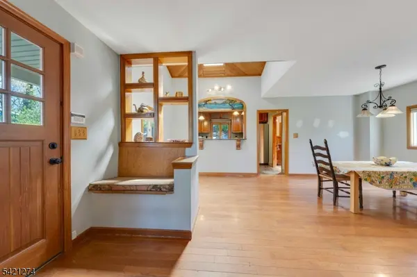 95 Wildwood Rd, Jefferson Twp., NJ 07438