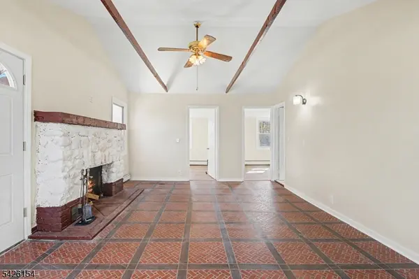 10 Berton Rd, Boonton Twp., NJ 07005