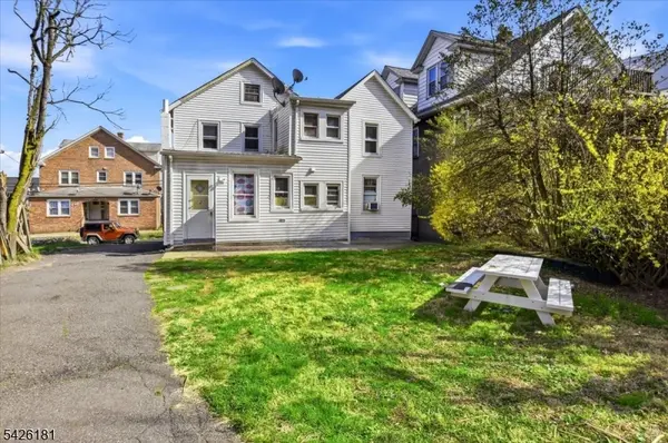 26 Orchard St, Summit City, NJ 07901