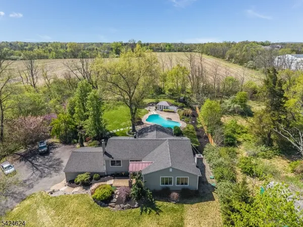 31 River Road, Raritan Twp., NJ 08822