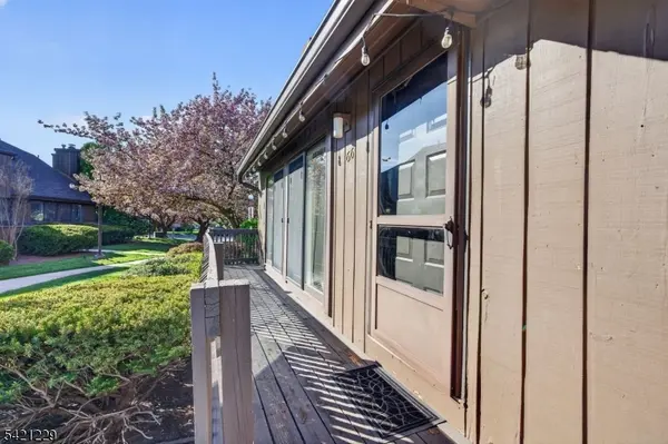 66 Kingsberry Dr #66, Franklin Twp., NJ 08873