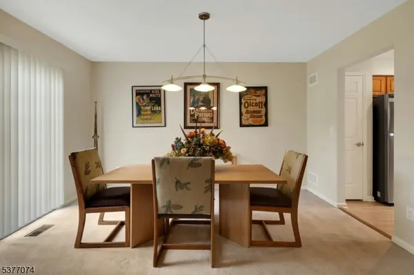 18 Cable Ct, Montville Twp., NJ 07045