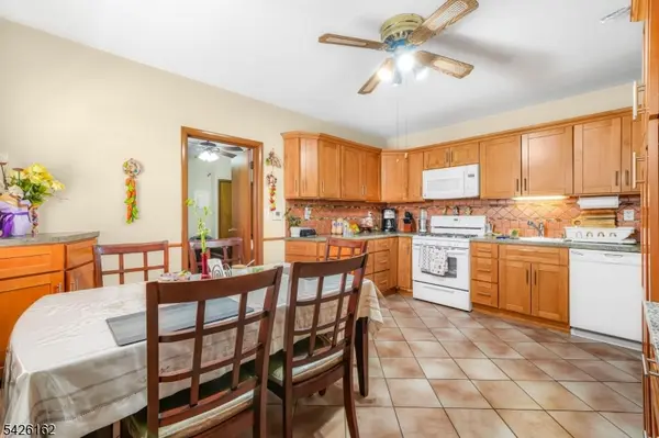 172 Chestnut St, Newark City, NJ 07105