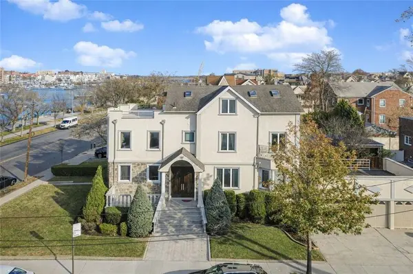 105 Kensington ST, Brooklyn, NY 11235