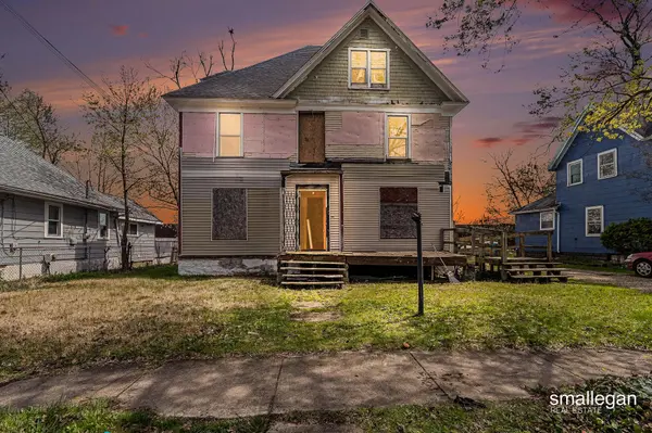 821 Clarence ST, Kalamazoo City, MI 49001