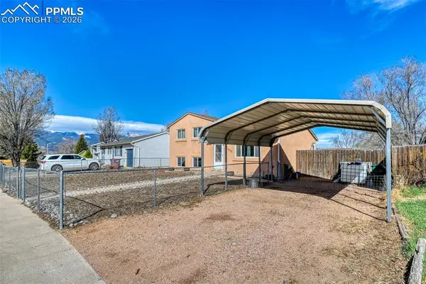 4032 Colony Hills CIR, Colorado Springs, CO 80916