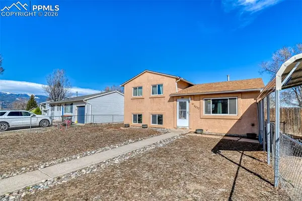 4032 Colony Hills CIR, Colorado Springs, CO 80916