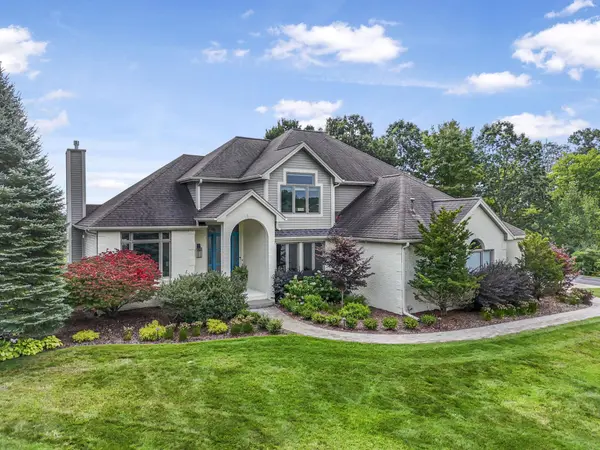 9546 Eastridge DR, Peninsula Twp, MI 49686