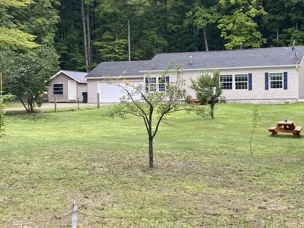 4896 Oslund RD, Kearney Twp, MI 49659