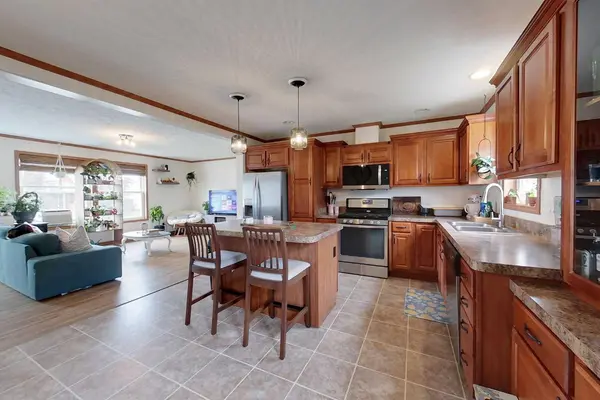 720 10 ST SE, Slave Lake, AB T0G 2A3