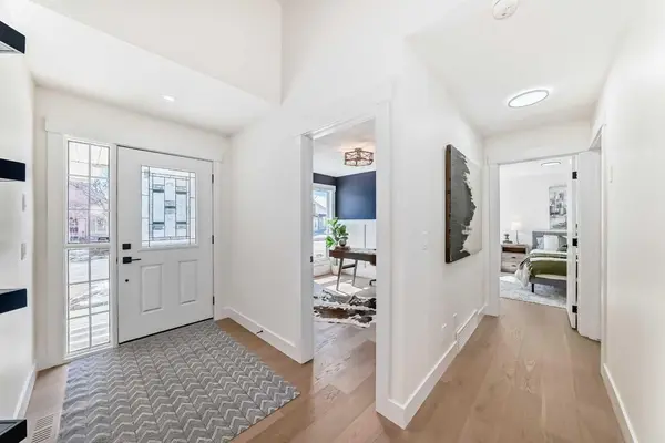 206 Hawkside Mews NW, Calgary, AB T3G 3K9