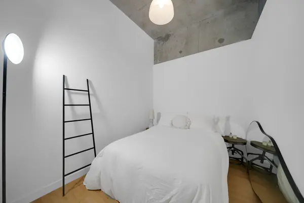 955 Queen ST W #407, Toronto C01, ON M6J 3X5