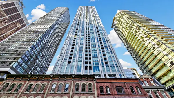1 Yorkville AVE #1103, Toronto C02, ON M4W 0B1