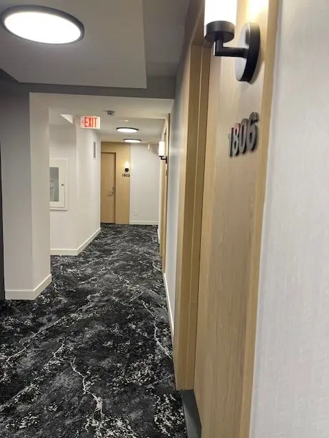 28 Ted Rogers WAY #1806, Toronto C08, ON M4Y 2J4