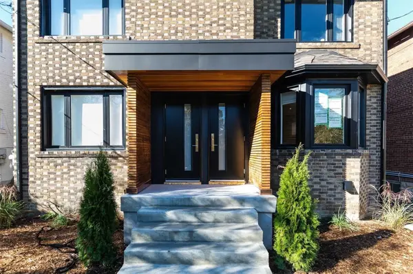 114 Braemar AVE #Main, Toronto C03, ON M5P 2L4