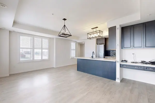 1711 Pure Springs BLVD #124, Pickering, ON L1X 0E3