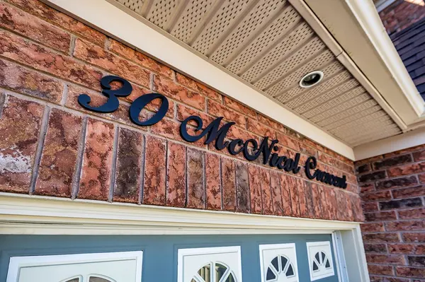 30 Mcnicol CRES, Ajax, ON L1Z 1Y8