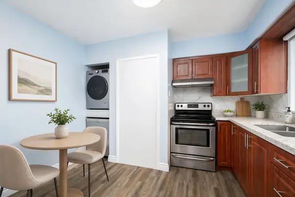 322 Jasper AVE, Oshawa, ON L1J 1L5