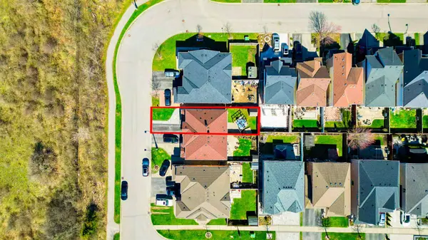 58 Decourcy-Ireland CIR, Ajax, ON L1T 0K6