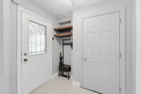 62 Reddenhurst CRES, Georgina, ON L4P 4G2