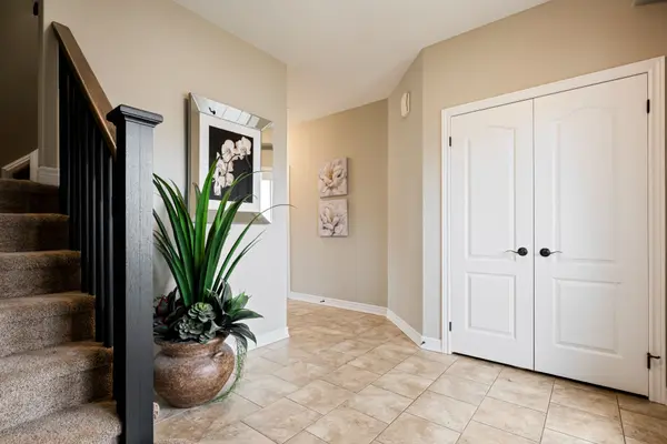 51 Burt AVE, New Tecumseth, ON L9R 0G8