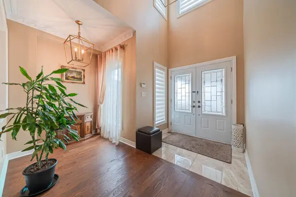 113 Sonoma BLVD, Vaughan, ON L4H 1N8