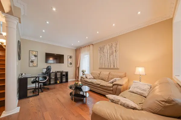 113 Sonoma BLVD, Vaughan, ON L4H 1N8