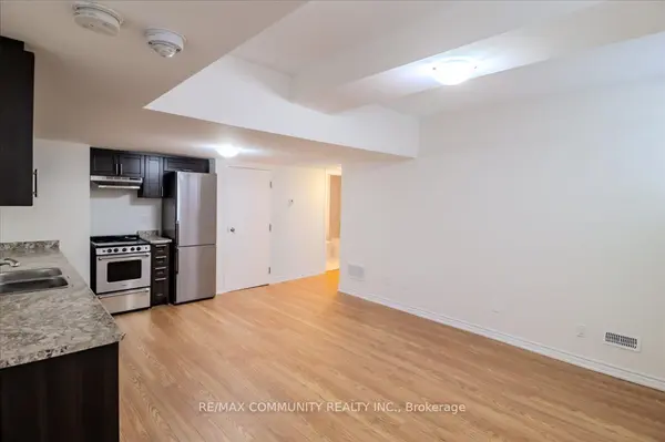 44 Bannister RD #Basement, Barrie, ON L9S 2Z8