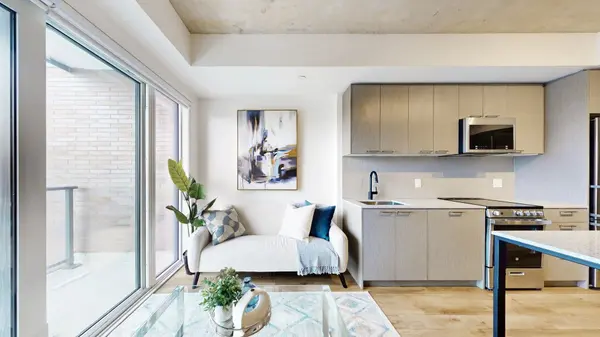 1808 St Clair AVE W #402, Toronto W02, ON M6N 0C1