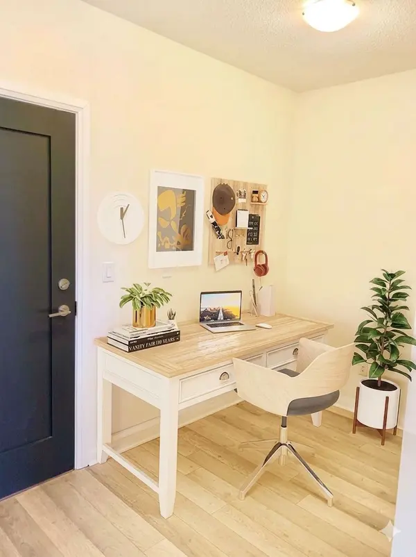 5025 Four Springs AVE #2303, Mississauga, ON L5R 0G5