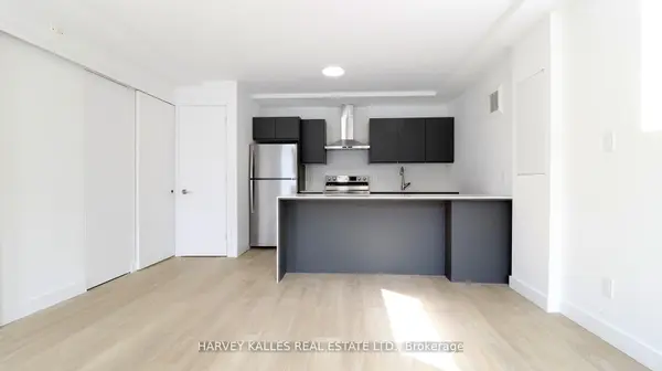 23 Cannon RD #7, Toronto W07, ON M8Y 1R8