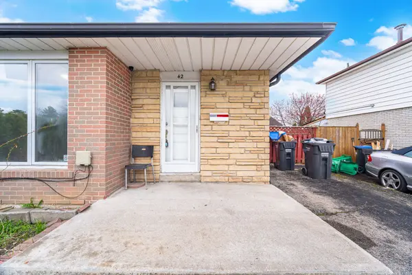 42 Flamingo CRES, Brampton, ON L6T 2G5