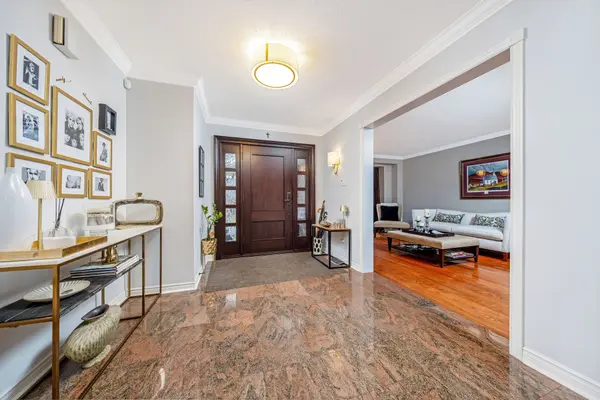 1531 Polesden DR, Mississauga, ON L5G 4P8