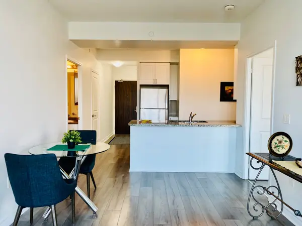 349 Rathburn RD W #301, Mississauga, ON L5B 0K6