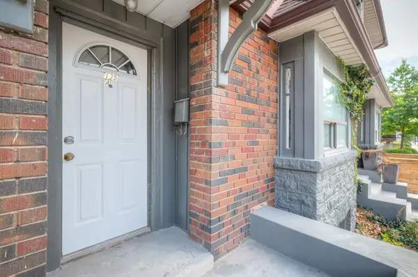 135 Jane ST #1, Toronto W02, ON M6S 3Y7