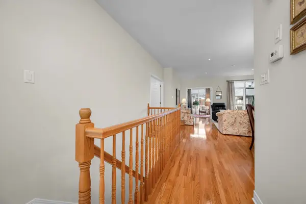 831 Scala AVE, Orleans - Cumberland And Area, ON K4A 4M2