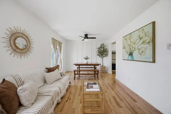 299 Thomas ST #103, Carleton Place, ON K7C 4B8