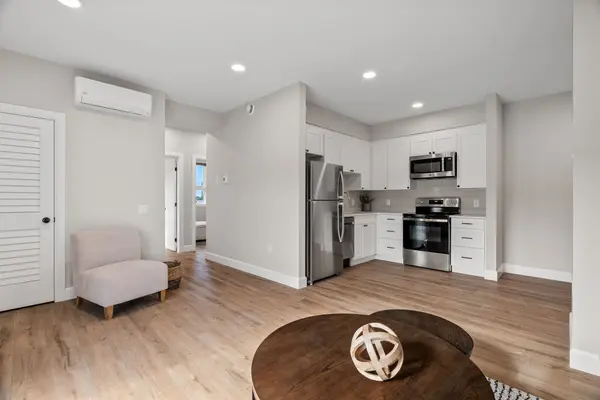 76 Hamilton ST #201, Goderich, ON N7A 1P9