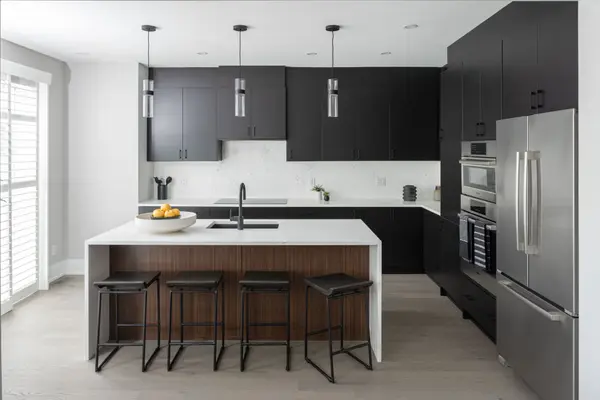 2027 Checkerspot AVE, Stittsville - Munster - Richmond, ON K0A 2Z0