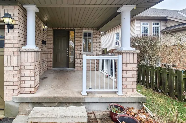 53 Longfellow AVE, St. Catharines, ON L2R 6N8