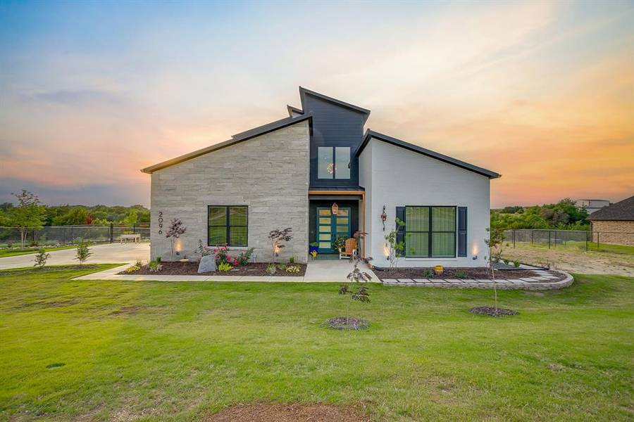2096 Eagles Ridge Drive, Weatherford, TX 76087
