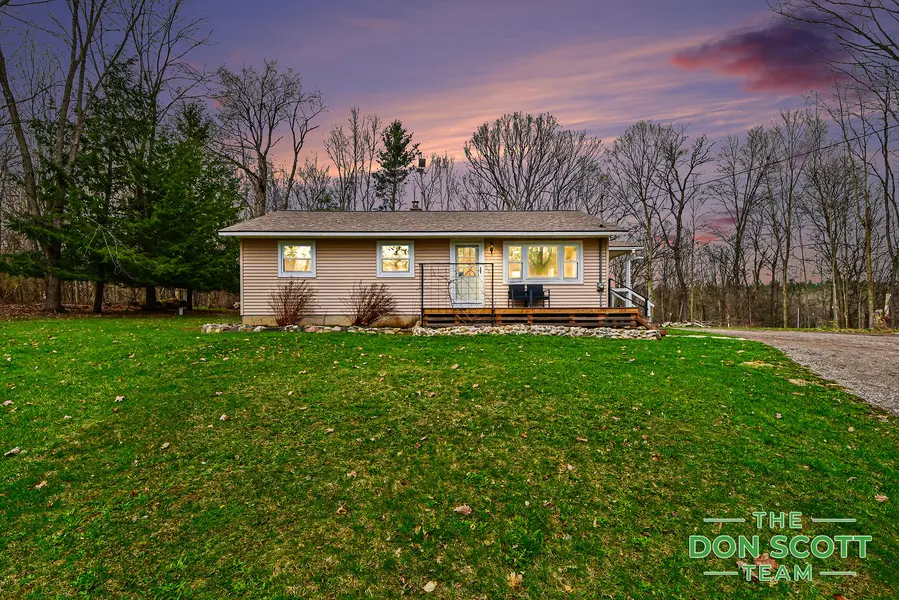 2589 Rector AVE NE, Algoma Twp, MI 49341