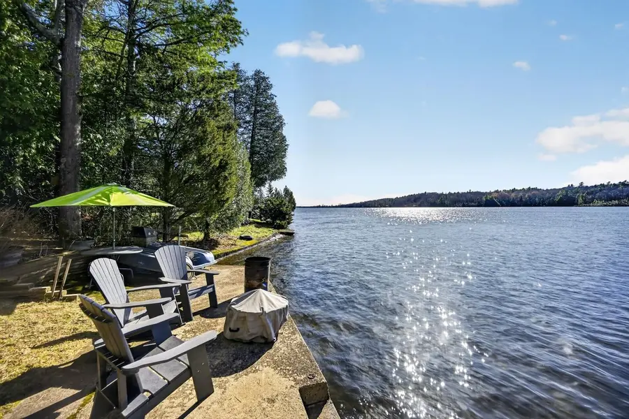 24 Chant TER, Front Of Yonge, ON K0E 1R0