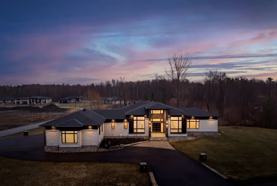 1600 Nightshade PL, Greely - Metcalfe - Osgoode - Vernon And Area, ON K4P 0C7