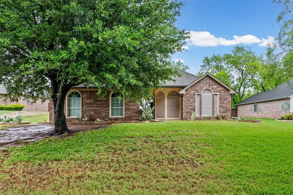 9417 Ravenswood Road, Granbury, TX 76049