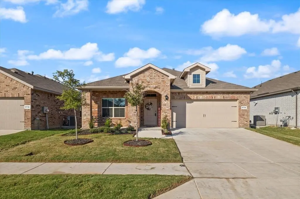 9732 Serviceberry Lane, Fort Worth, TX 76036