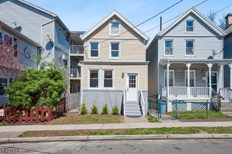 557 Christopher St, City Of Orange Twp., NJ 07050