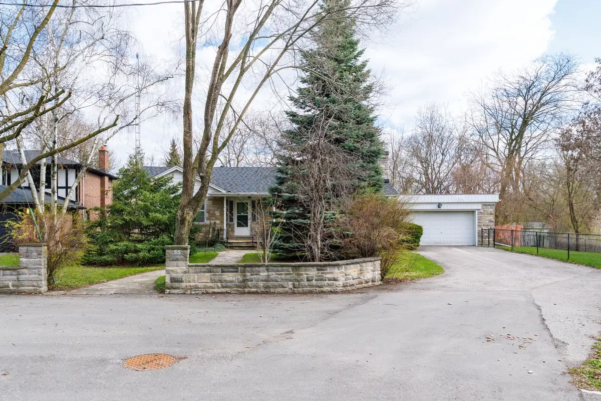 55 Van Dusen BLVD, Toronto W07, ON M8Z 3E8